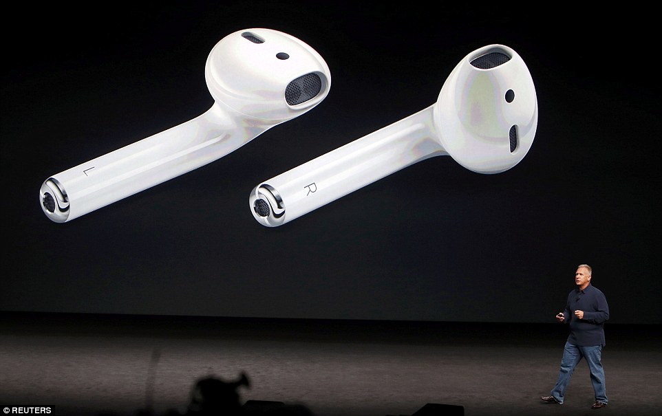 380715F300000578-3778252-The_new_159_wireless_EarPods_have_a_five_hour_battery_life_and_r-a-4_1473281365429