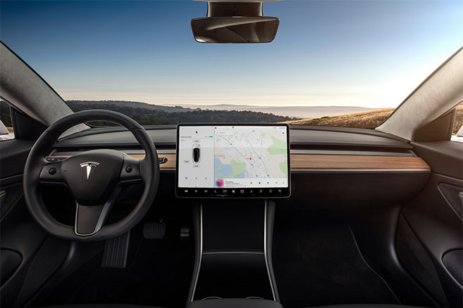 tesla-model-3-tableau-de-bord