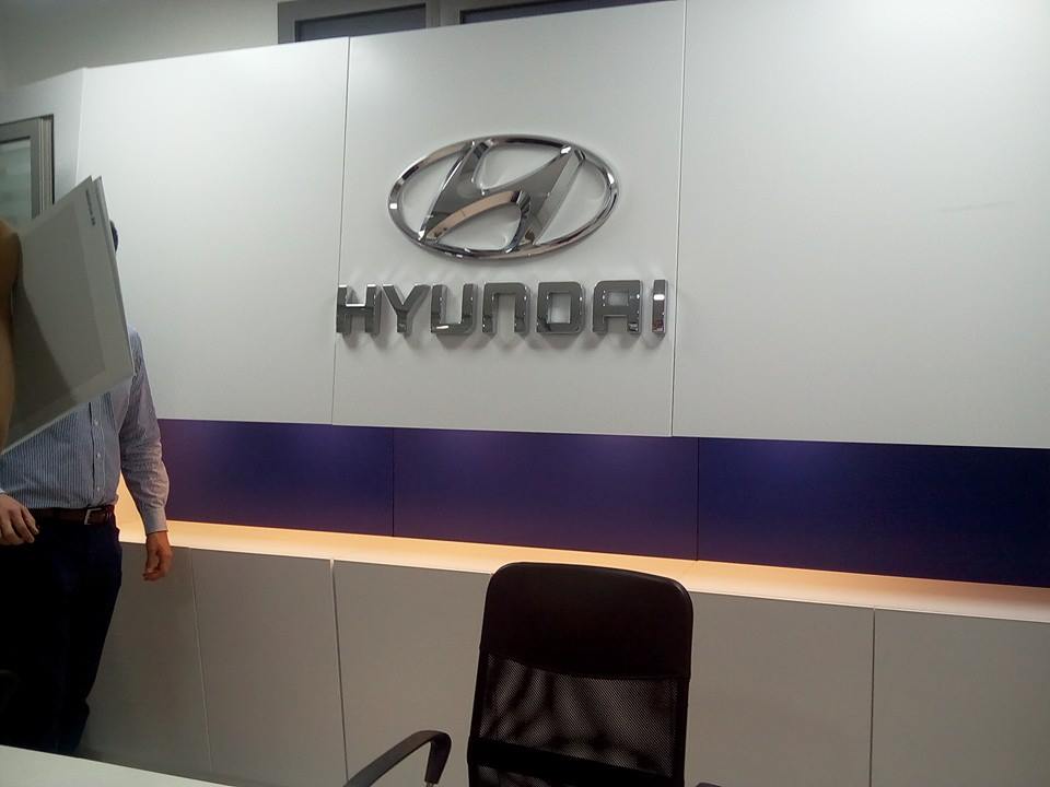 22528393_1575094392583437_3585725794504613375_n