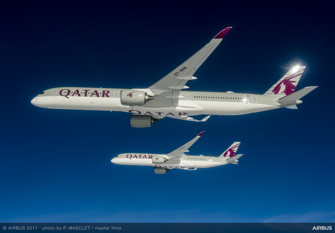 A350-1000-and-A350-900-Qatar-formation-flight-