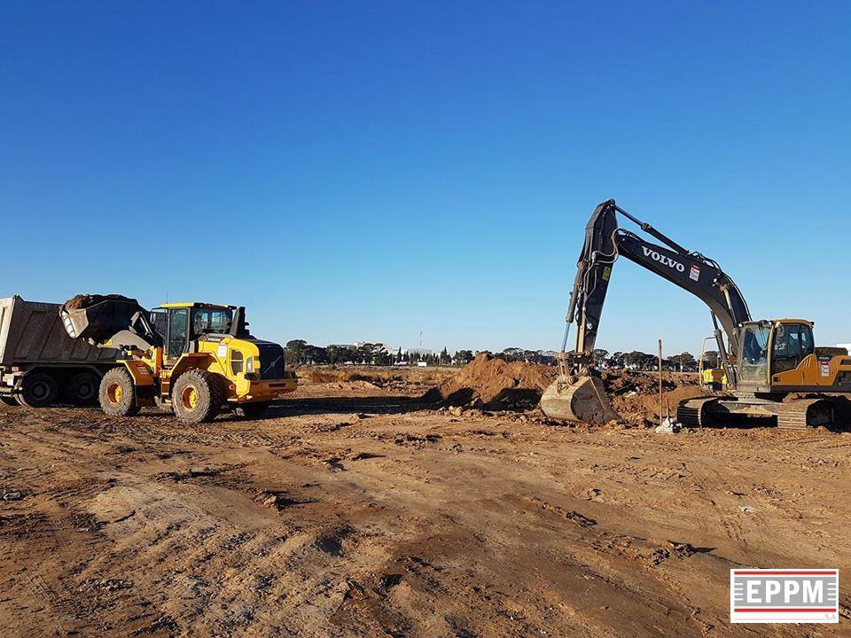 29213839_1622275704508442_762148363356340224_n