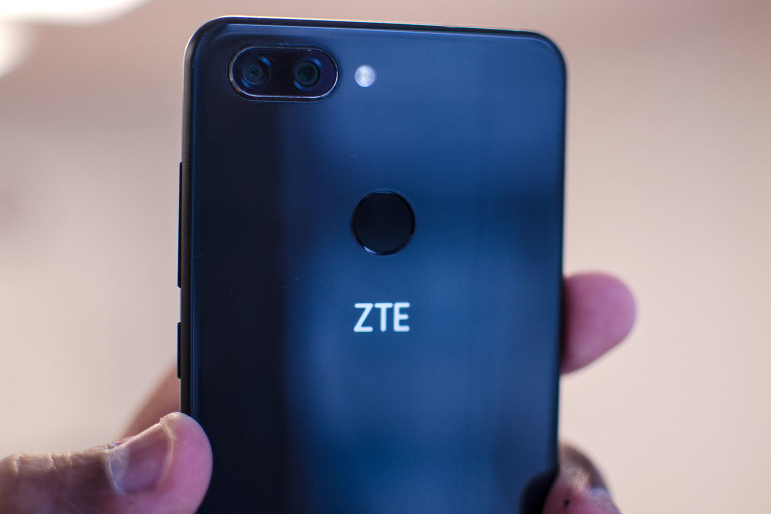 zte-blade-v9-review-4