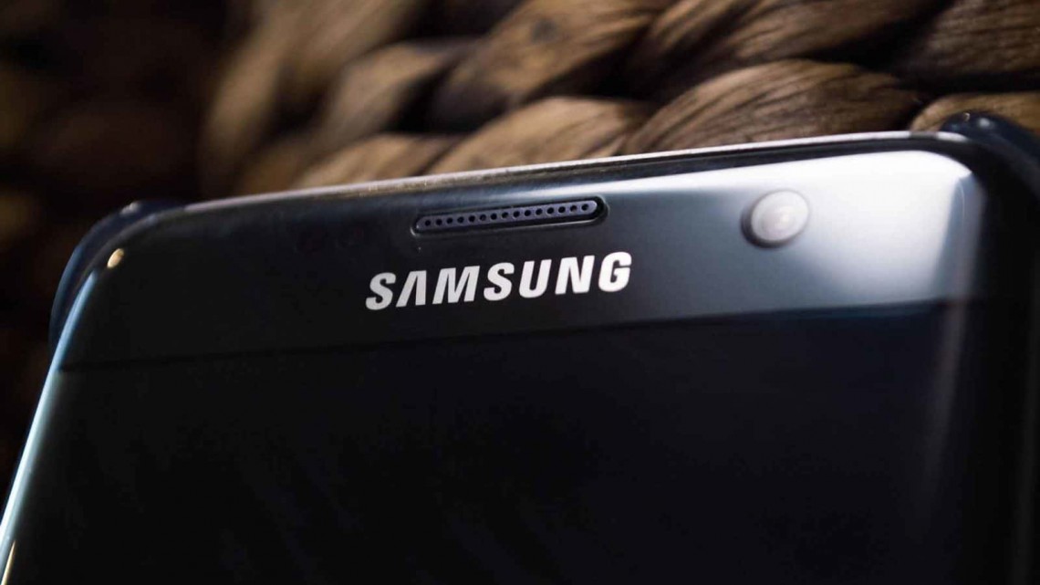 Samsung-Galaxy-S7-Edge-Logo-AH-1600x1067