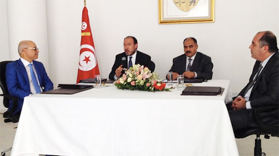 De gauche à droite : Salah Jarraya (Tunisie Telecom), Taoufik Jelassi (min des TIC), Fethi Jarraya (min de l'Education) et Slim Ghariani (Ericsson)