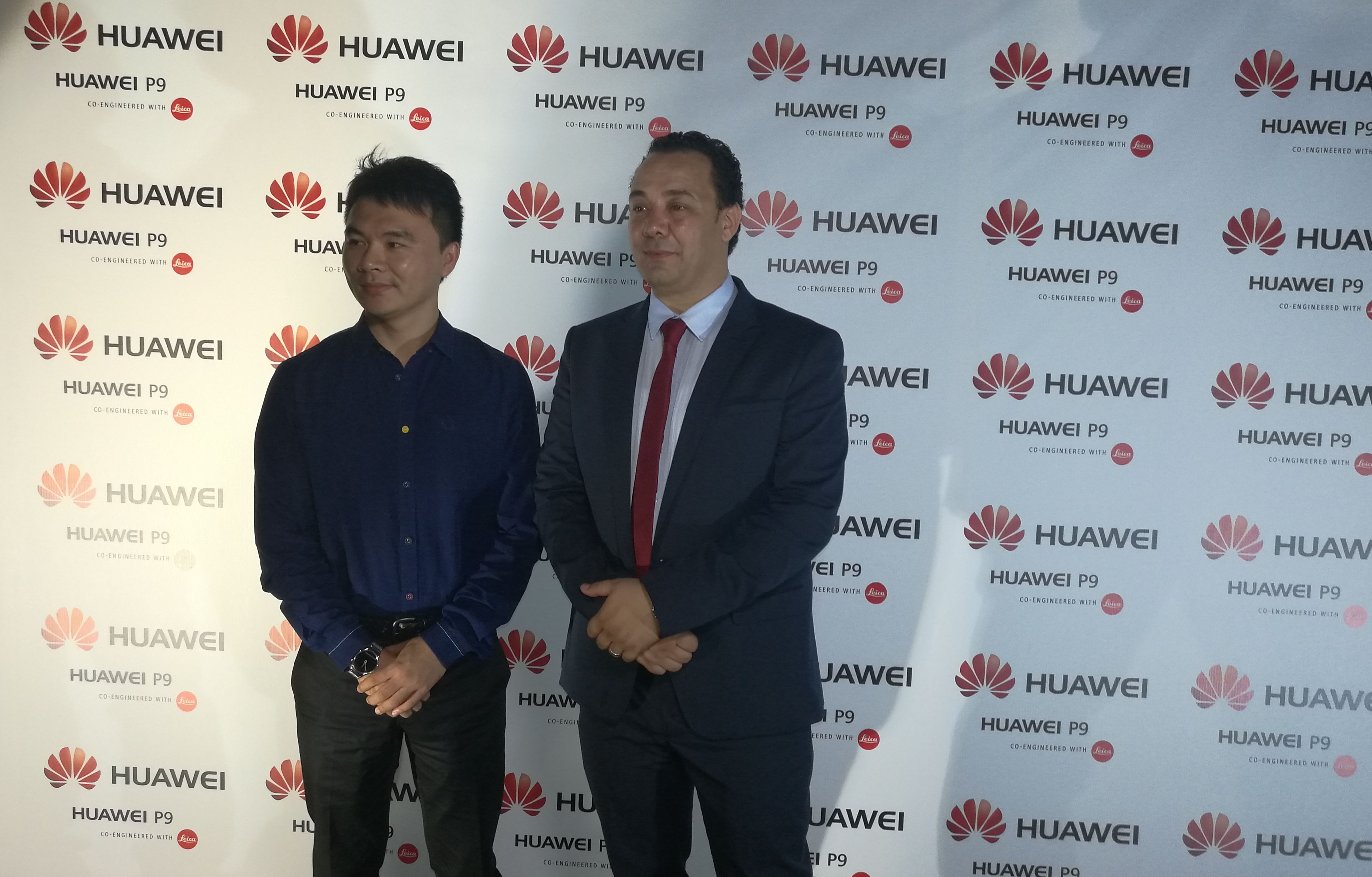 Mr kalvin Yung, Directeur Exécutif de Huawei Tunisie ; Mr Ramzi Ferchichi, Directeur Marketing de Huawei Tunisie